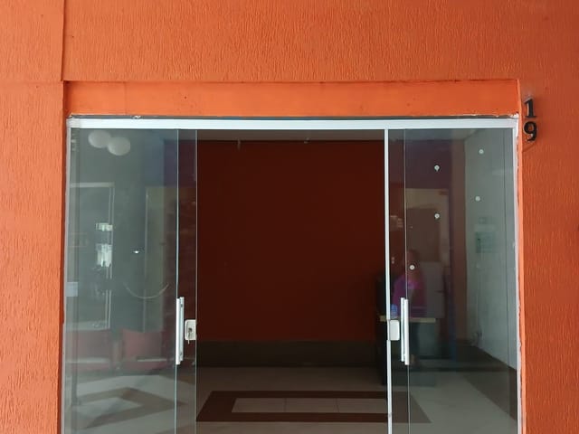 Sala com 20m², para alugar, no bairro Centro em Pindamonhangaba