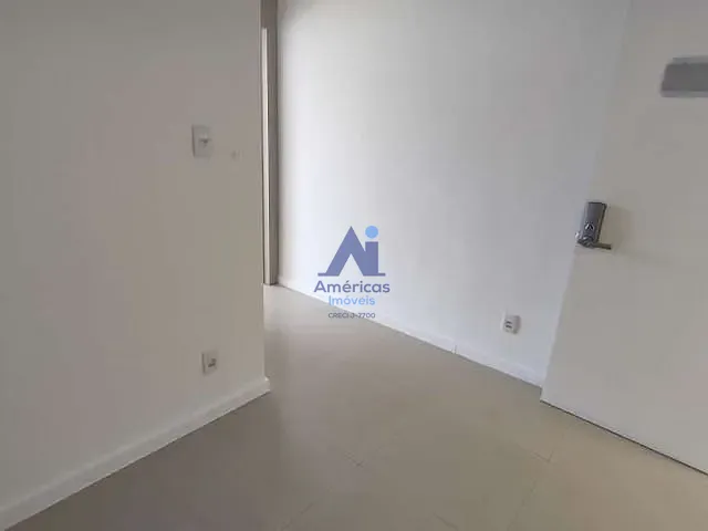 Sala com 21m², à venda, no bairro Recreio dos Bandeirantes em Rio de Janeiro