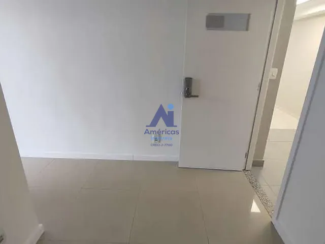 Sala com 21m², à venda, no bairro Recreio dos Bandeirantes em Rio de Janeiro