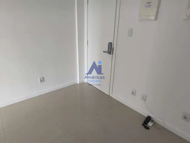 Sala com 21m², à venda, no bairro Recreio dos Bandeirantes em Rio de Janeiro