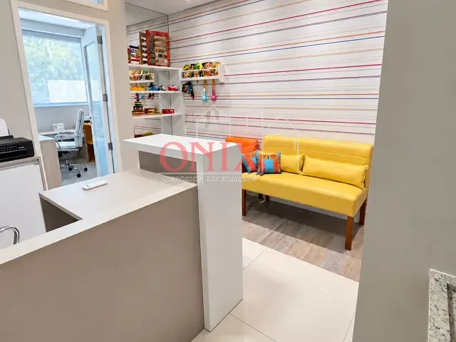 Sala para alugar, no bairro Vila Mogilar em Mogi das Cruzes