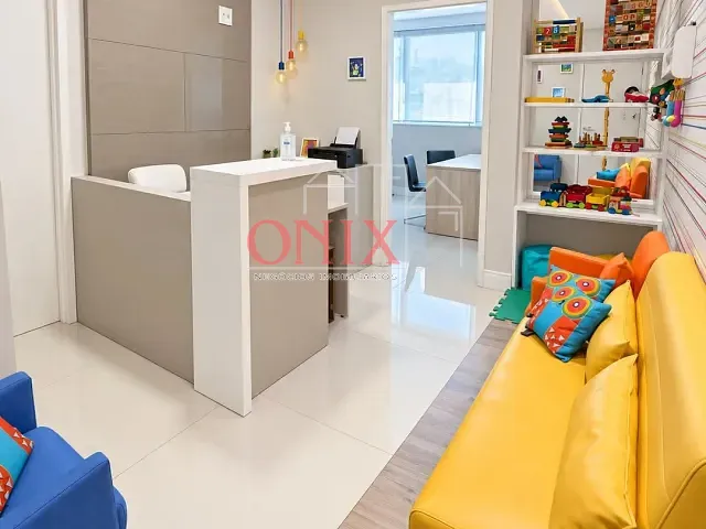 Sala para alugar, no bairro Vila Mogilar em Mogi das Cruzes