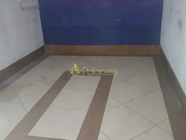 Sala com 11m², para alugar, no bairro Centro em Pindamonhangaba