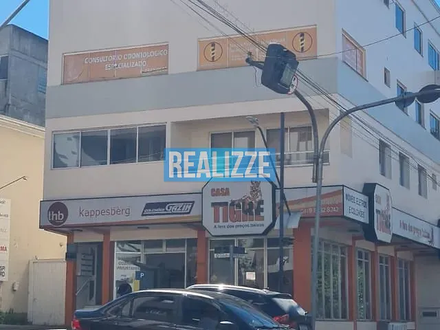 Sala com 151m², à venda, no bairro Centro em Marau
