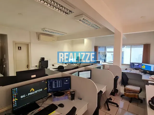 Sala com 151m², à venda, no bairro Centro em Marau