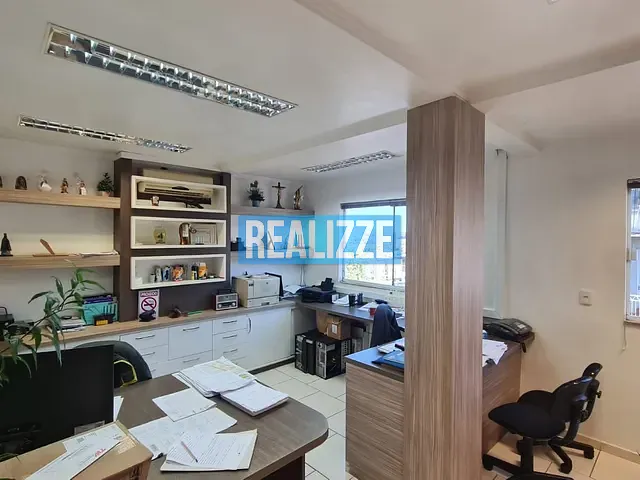 Sala com 151m², à venda, no bairro Centro em Marau