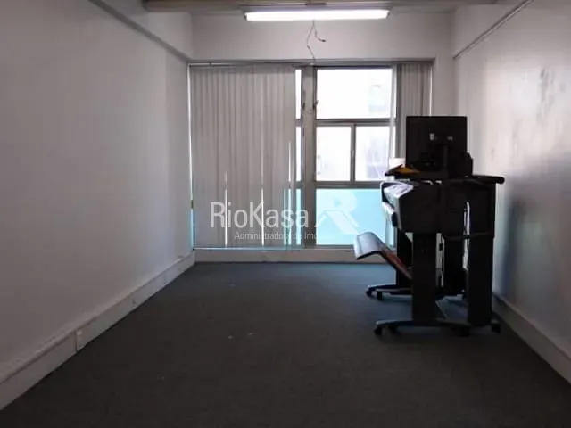 Sala para alugar, no bairro Centro em Rio de Janeiro