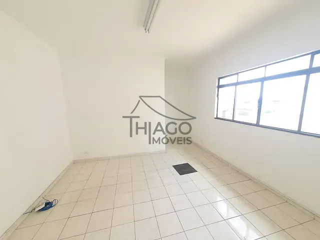 Sala com 29m², para alugar, no bairro Sapopemba em São Paulo