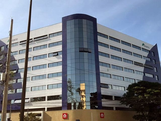 Sala com 86m², à venda, no bairro Jardim Londrilar em Londrina