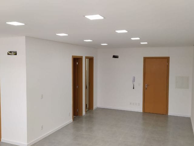 Sala com 86m², à venda, no bairro Jardim Londrilar em Londrina