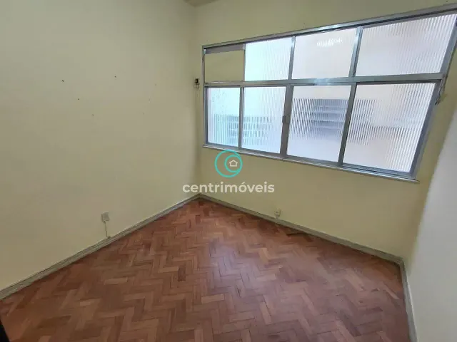Sala com 23m², para alugar, no bairro Méier em Rio de Janeiro
