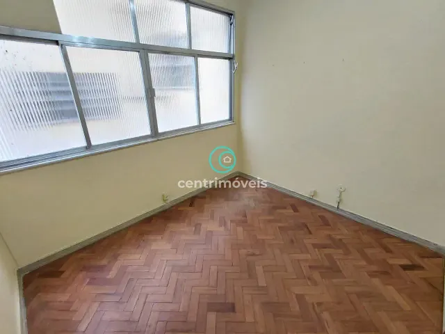 Sala com 23m², para alugar, no bairro Méier em Rio de Janeiro