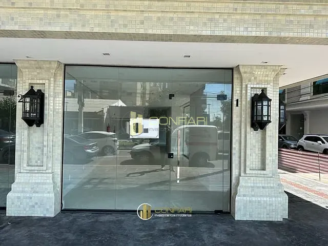 Sala com 120m², à venda, no bairro Meia Praia em Itapema