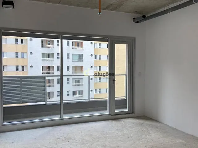 Sala à venda ou para alugar, no bairro Cerqueira César em São Paulo