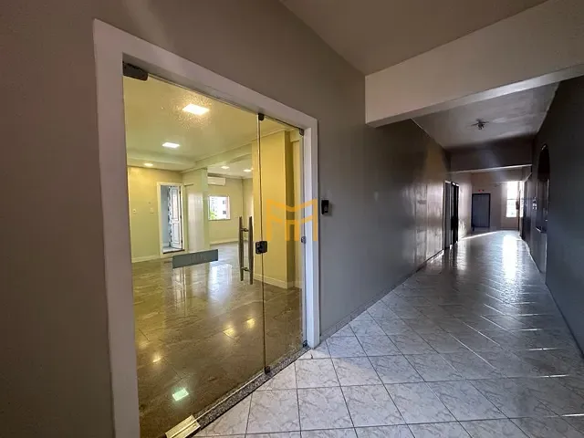 Sala para alugar, no bairro Nazaré em Belém