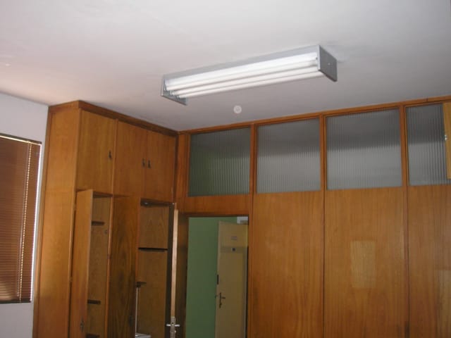 Foto do Sala - Sala comercial  à venda, no Edificio Ascênsio Garcia Lopes, 23 metros de area útil, sala com divisórias, armarios. Centro, Londrina. | Guepardo Imob