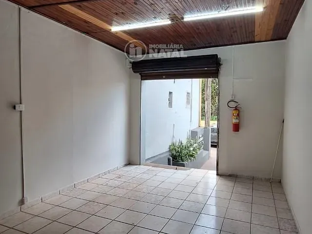 Sala para alugar, no bairro Centro em Londrina