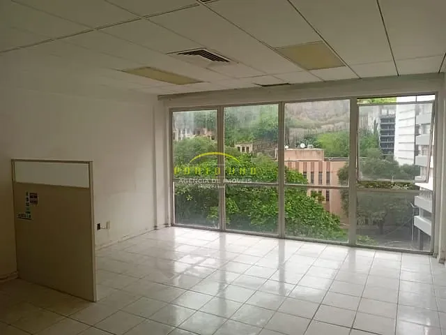 Sala à venda, no bairro Comércio em Salvador