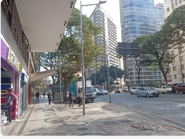 Sala com 653m², à venda ou para alugar, no bairro Centro em Belo Horizonte