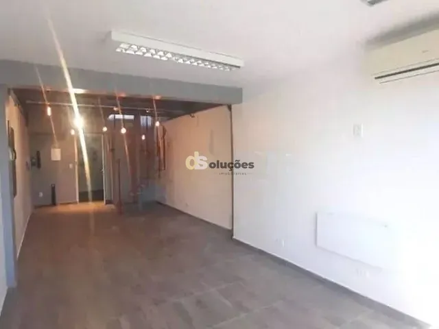 Sala à venda, no bairro Vila Romana em São Paulo