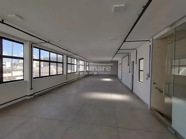 Sala com 228m², para alugar, no bairro Centro em Mogi das Cruzes