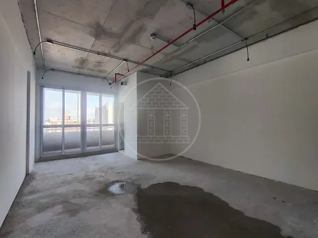 Sala com 38m², à venda, no bairro Granja Julieta em São Paulo