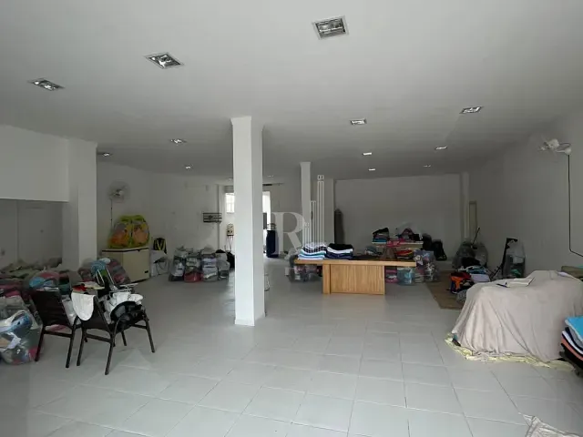 Sala para alugar, no bairro Universitário em Tijucas