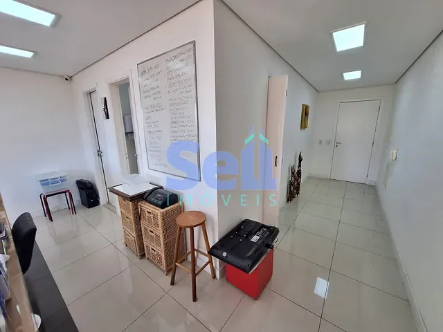 Sala à venda, no bairro Vila Pompéia em São Paulo