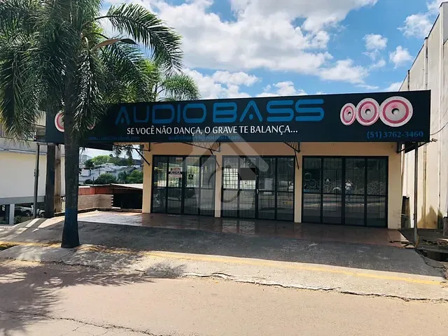 Sala com 187m² 1 quarto e 1 banheiro, à venda, no bairro Centro Administrativo em Teutônia