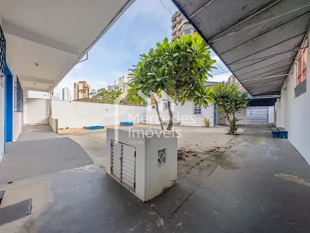 Casa com 480m², para alugar, no bairro Centro em Itajaí