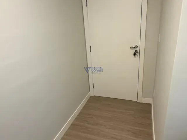 Sala à venda ou para alugar, no bairro Jardim São Dimas em São José dos Campos