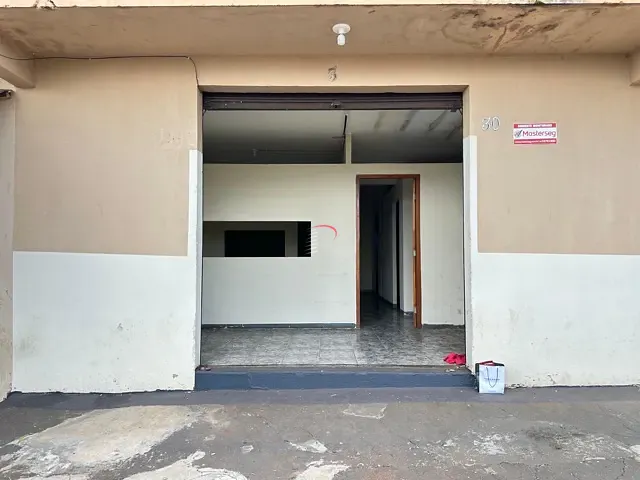 Sala com 439m², à venda, no bairro Indústrias Leves em Londrina