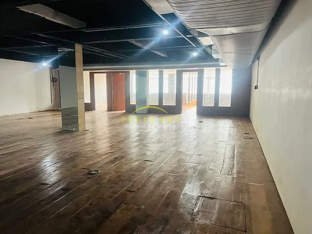 Sala à venda, no bairro Vitória em Salvador