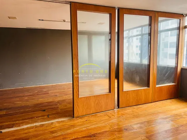 Sala à venda, no bairro Vitória em Salvador