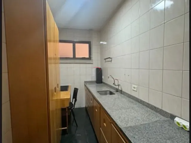 Sala com 88m², para alugar, no bairro Centro em Londrina