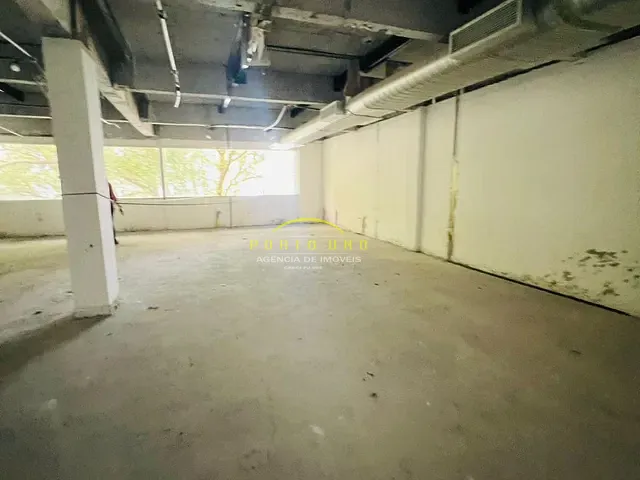 Sala à venda, no bairro Vitória em Salvador