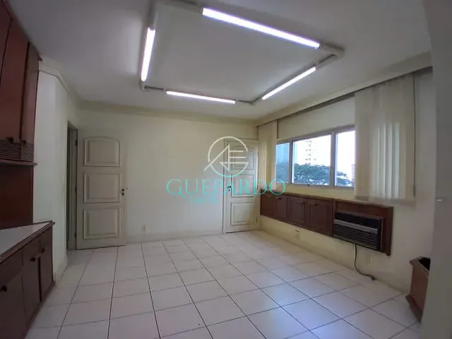 Sala com 163m², à venda, no bairro Centro em Londrina