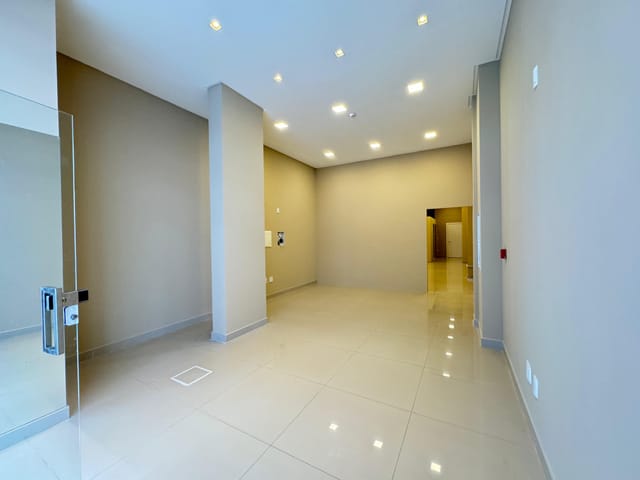 Sala com 92m², à venda, no bairro Meia Praia em Itapema