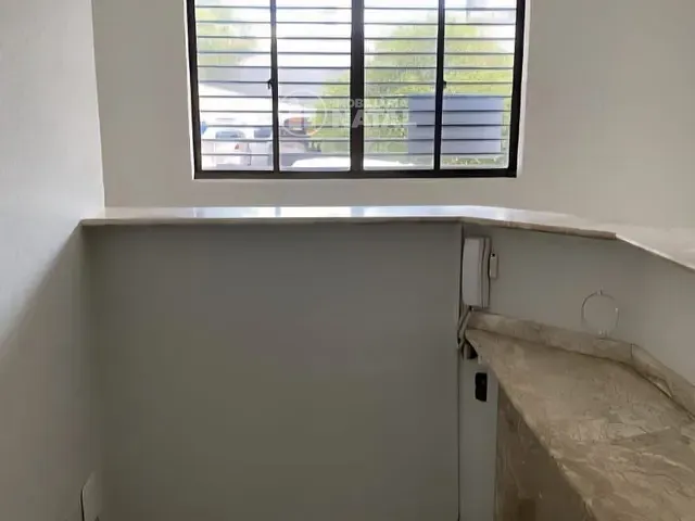 Sala com 76m², para alugar, no bairro Jardim América em Londrina