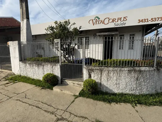 Casa com 530m², para alugar, no bairro Jardim das Indústrias em São José dos Campos