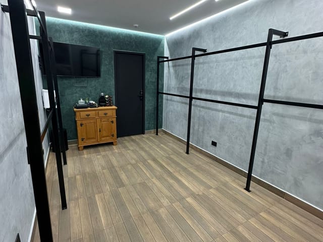 Sala para alugar, no bairro Residencial e Comercial Vila Verde em Pindamonhangaba