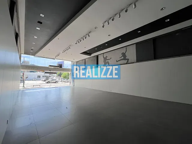Sala com 457m², para alugar, no bairro centro em Marau