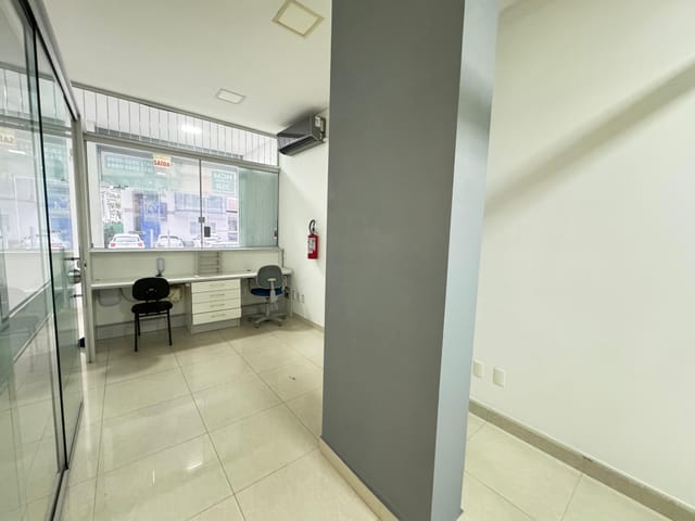 Sala com 113m², à venda, no bairro Meia Praia em Itapema