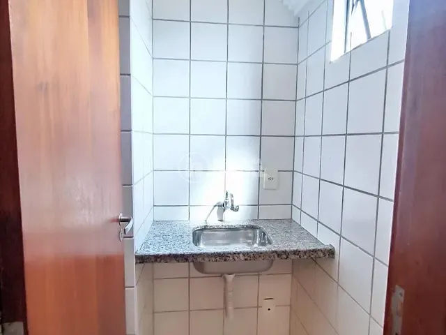 Sala com 60m², à venda, no bairro Centro em Londrina