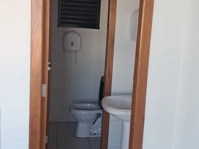 Sala para alugar, no bairro Centro em Pindamonhangaba