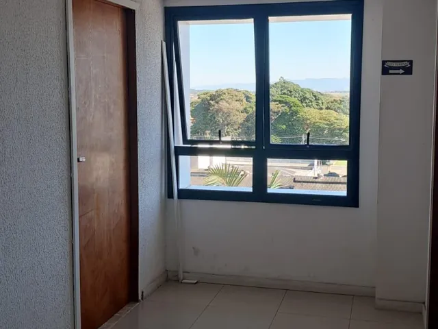 Sala para alugar, no bairro Centro em Pindamonhangaba
