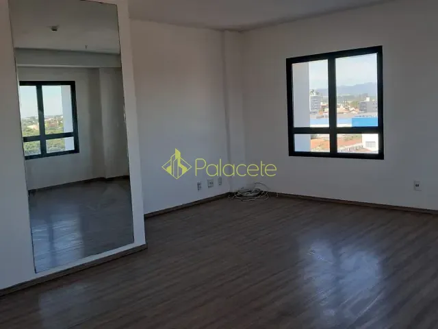 Sala para alugar, no bairro Centro em Pindamonhangaba