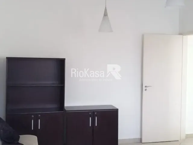 Sala para alugar, no bairro Centro em Rio de Janeiro
