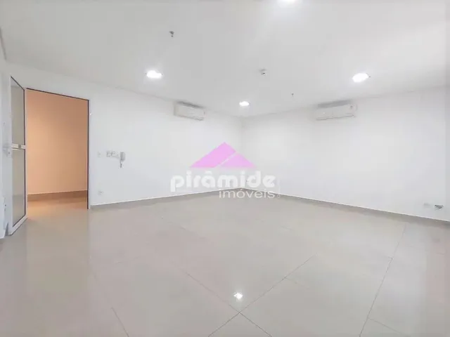 Sala com 35m², à venda, no bairro Jardim Oswaldo Cruz em São José Dos Campos