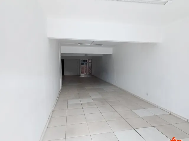 Sala para alugar, no bairro Umarizal em Belém